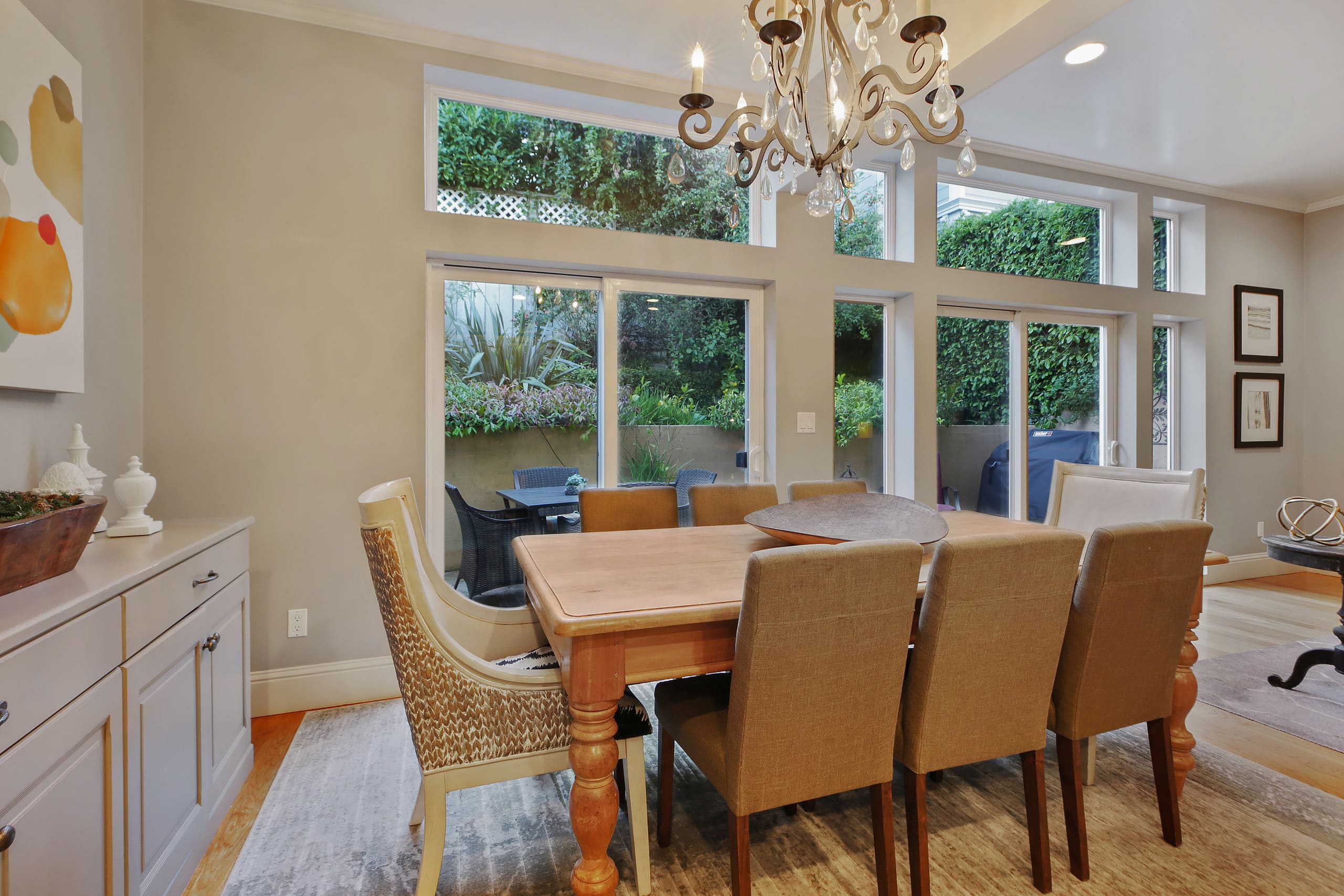 Home in San Francisco · ★4.96 · 6 bedrooms · 10 beds · 4 baths - Image 13