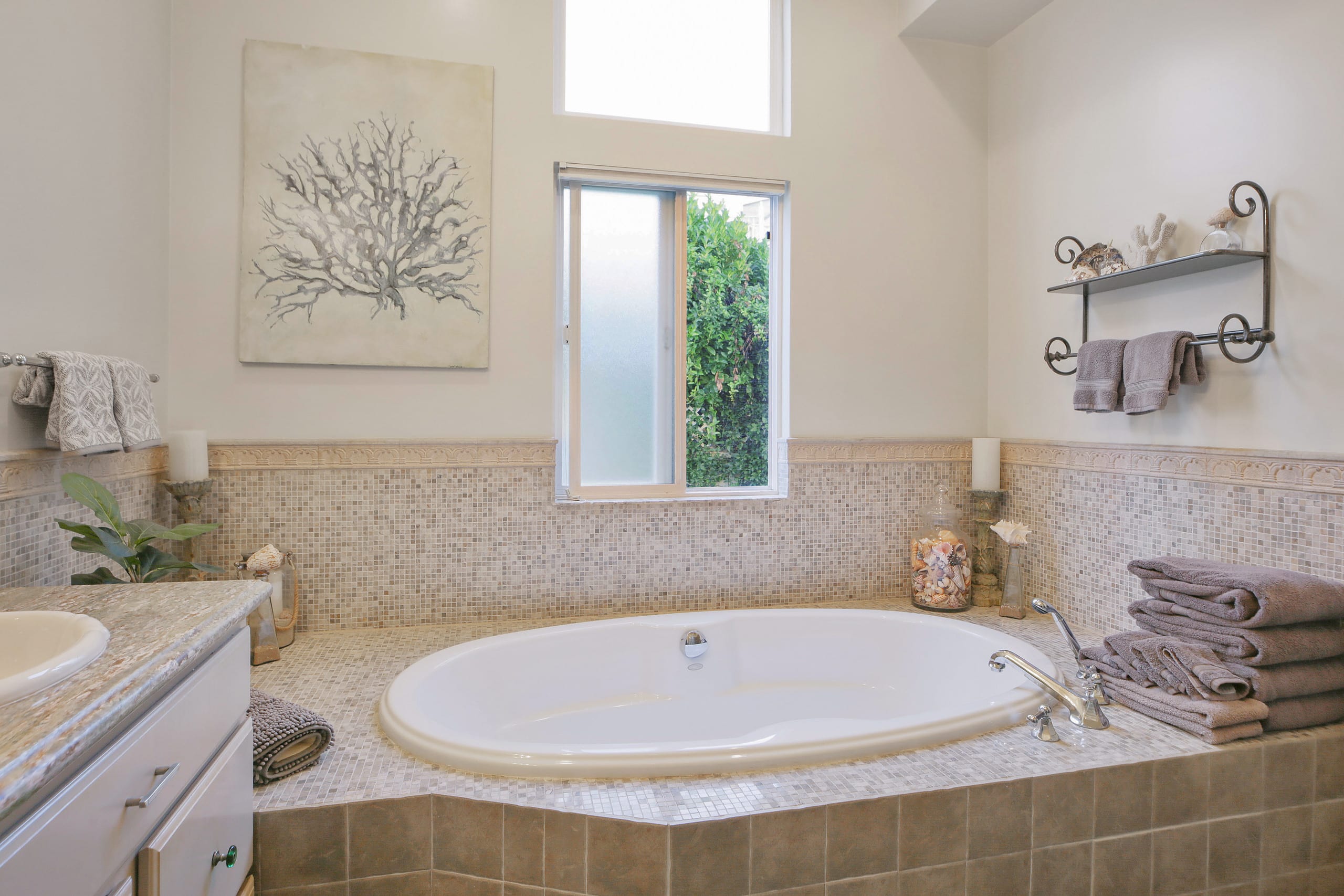 Home in San Francisco · ★4.96 · 6 bedrooms · 10 beds · 4 baths - Image 33