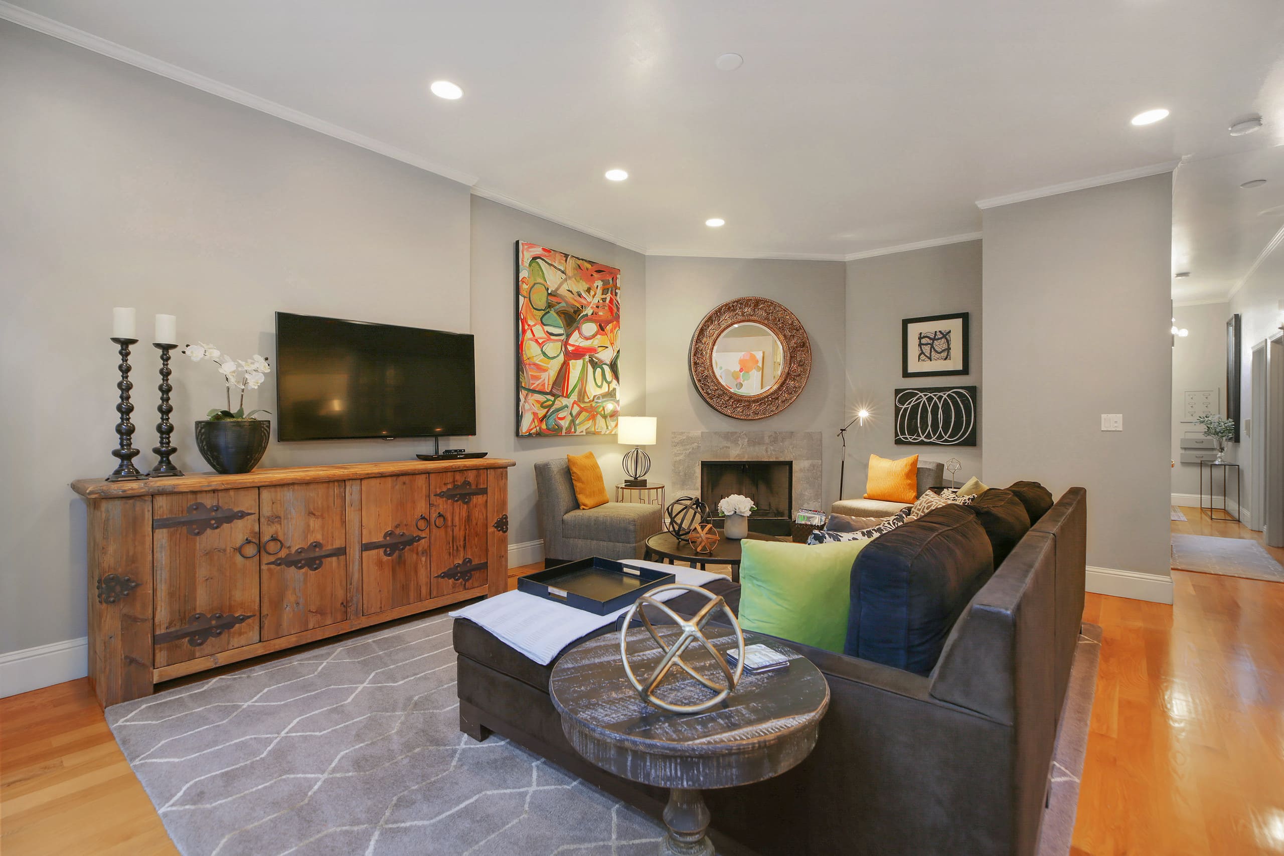 Home in San Francisco · ★4.96 · 6 bedrooms · 10 beds · 4 baths - Image 1