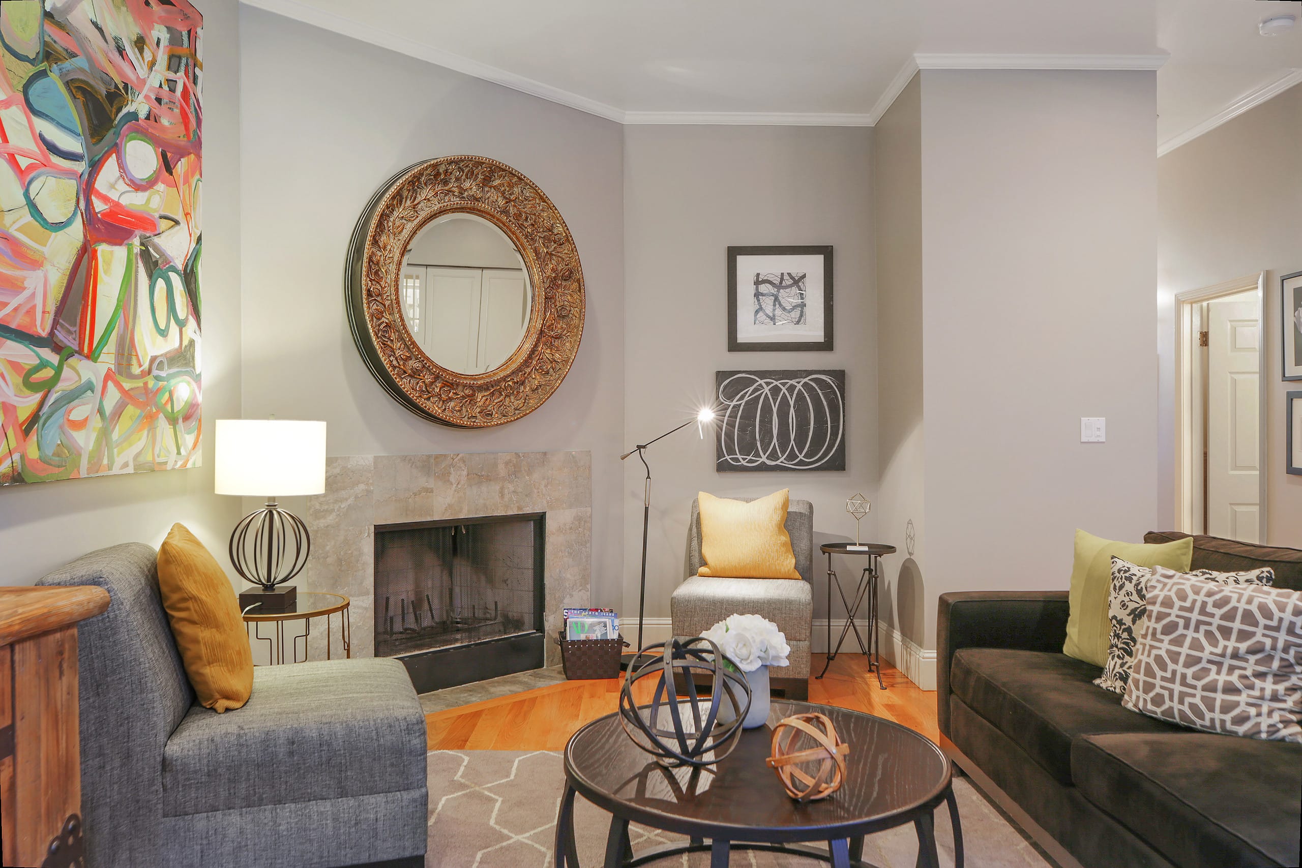 Home in San Francisco · ★4.96 · 6 bedrooms · 10 beds · 4 baths - Image 3