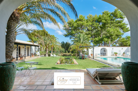 Beautiful spacious villa close to the beach