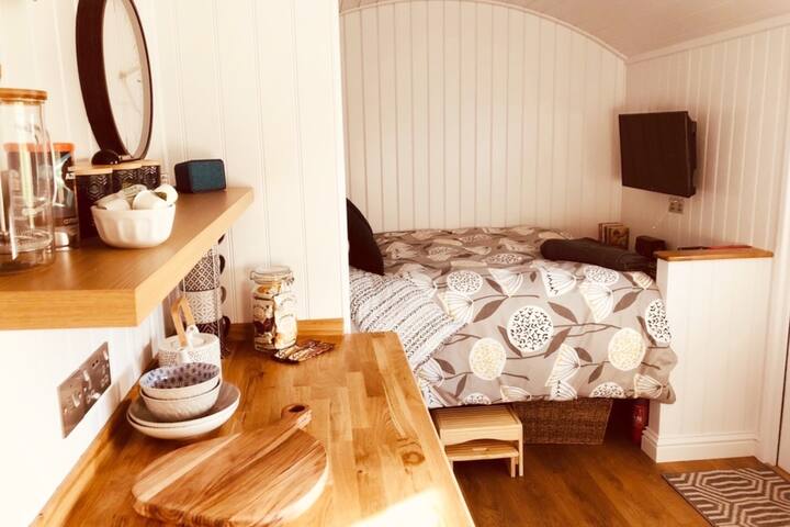 בסביבה הקרובה של The Hideaway Hut