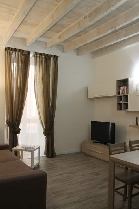Popular Airbnb listing: AM's Apartment in La Spezia