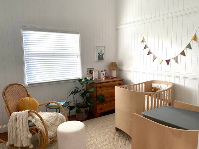 Beautiful Bangalow Queenslander gallery image 5