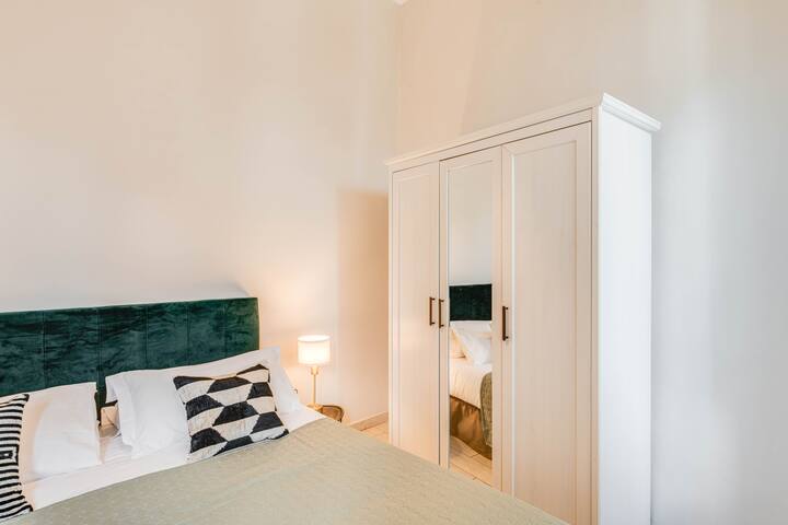 Ghibellina 2b by SANTA CROCE CATHEDRAL gallery image 3