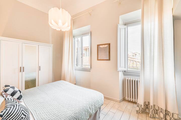 Ghibellina 2b by SANTA CROCE CATHEDRAL gallery image 2