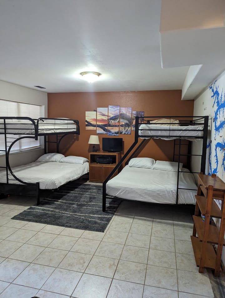 4号卧室位于房源的低层。