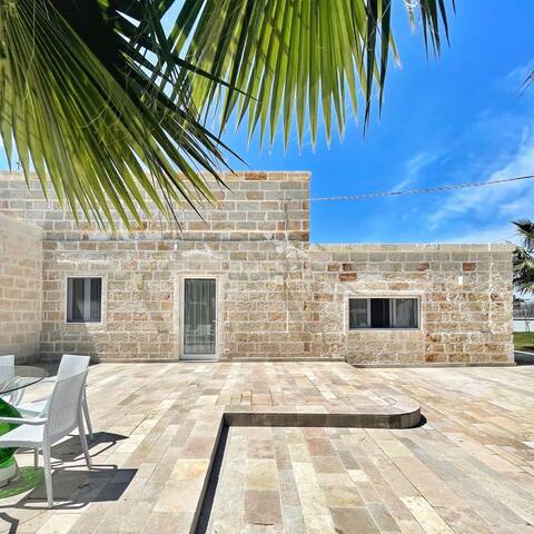 Overseas Pool Villa, Relax Piscina, 3 km dal Mare gallery image 2