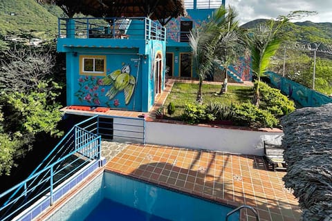 Peaceful Private Paradise Home