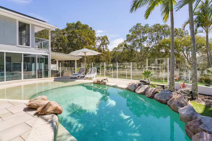 Luxury Beach Hamptons Sanctuary (300m to beach) gallery image 2