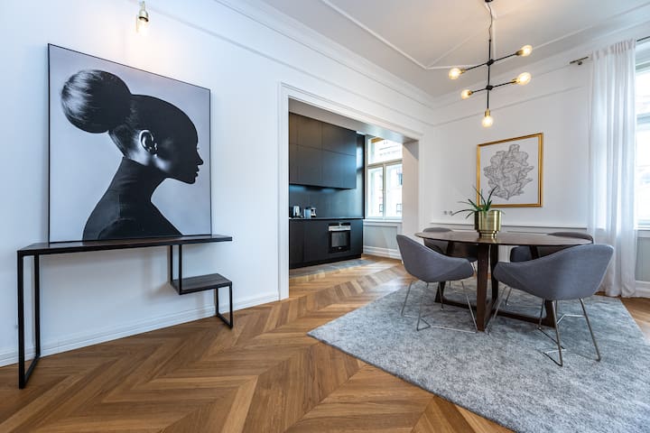 Luxury apartment with Prague castle view