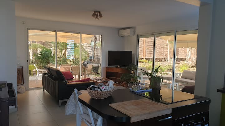 غرفة المعيشة