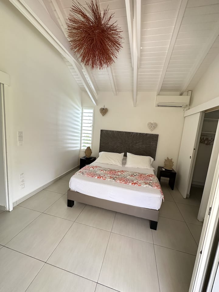 غرفة النوم 1