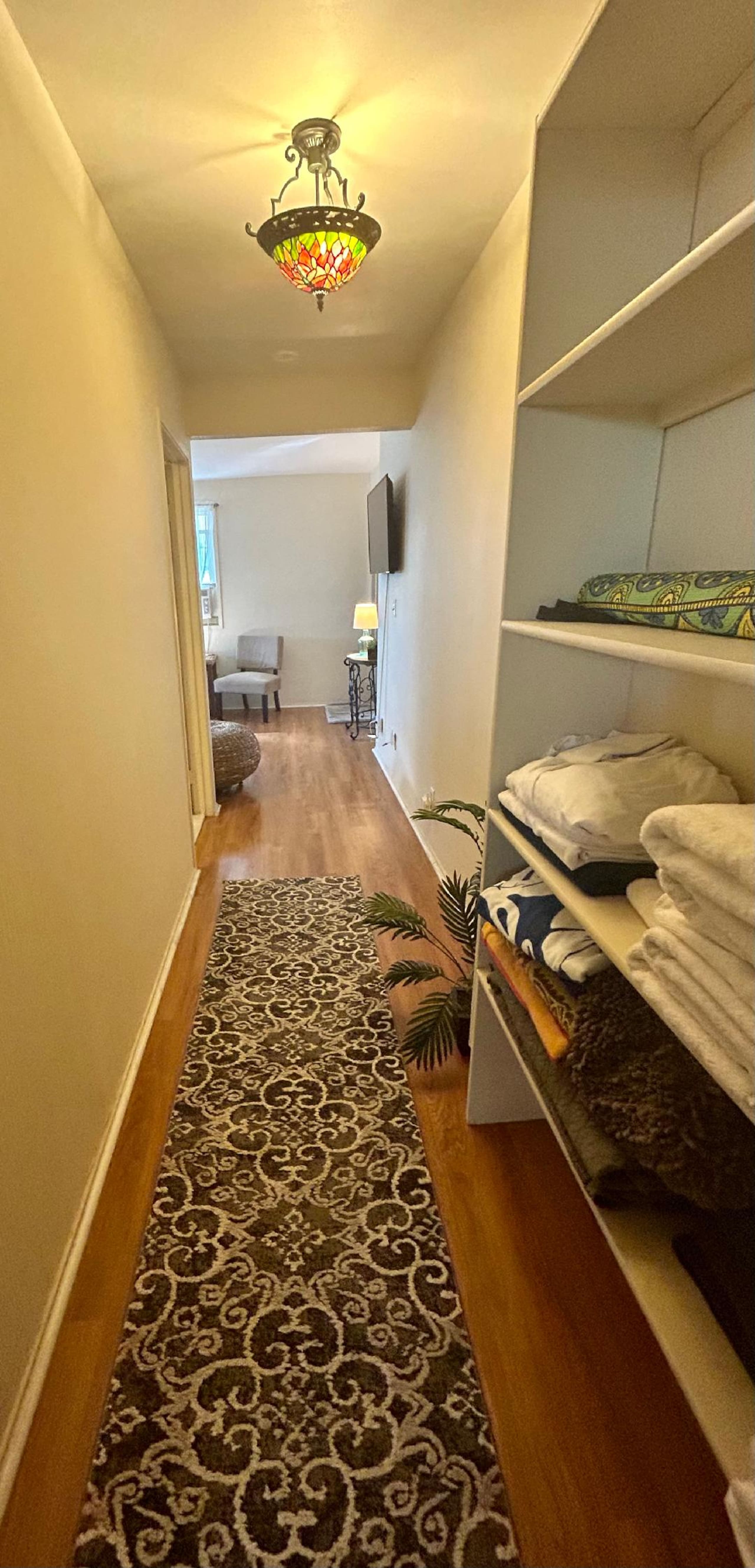 Home in Honolulu · ★4.79 · 2 bedrooms · 2 beds · 1 private bath - Image 4