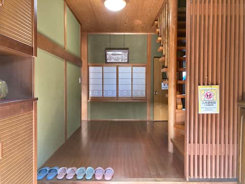 Minpaku Yagi, the perfect "Showa-era house" for sightseeing in Ise-Shima, also has a★ crib!