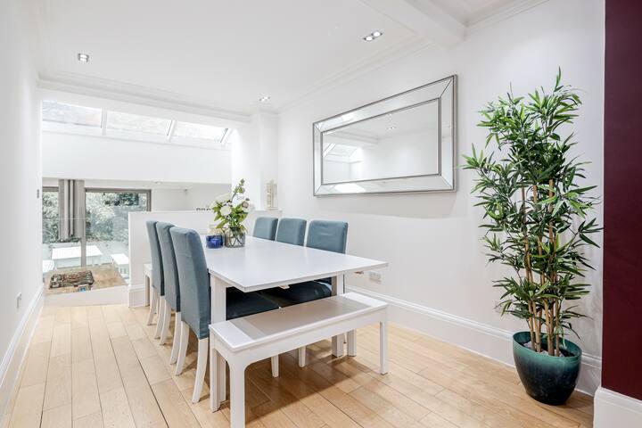 Colourful Camden | Victorian | Creed Stay gallery image 5