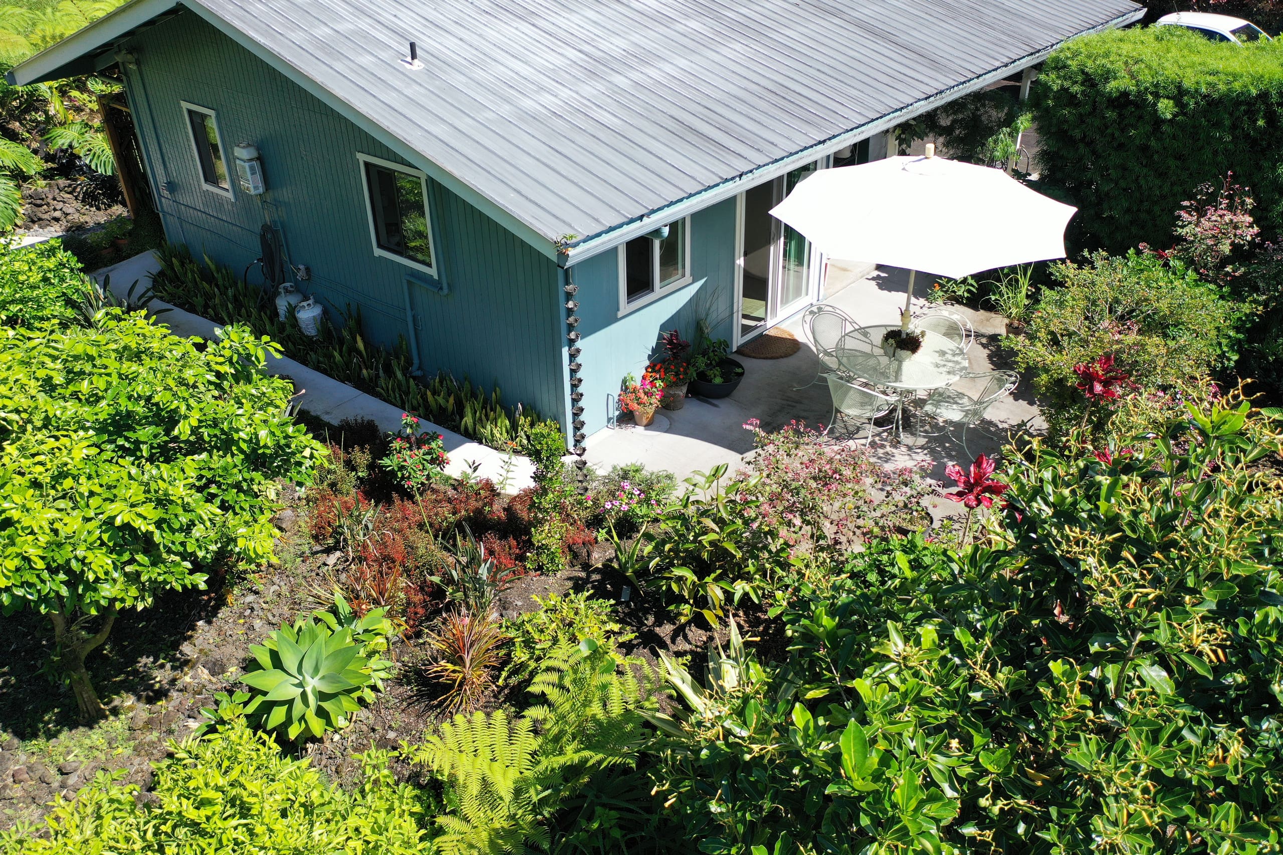 Guesthouse in Keaau · ★4.98 · 1 bedroom · 2 beds · 1 private bath - Image 29