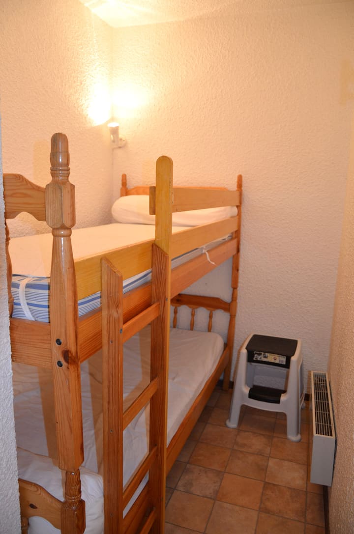 საძინებელი 2