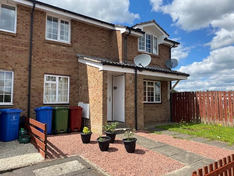 Falkirk Flat overlooking the Union Canal