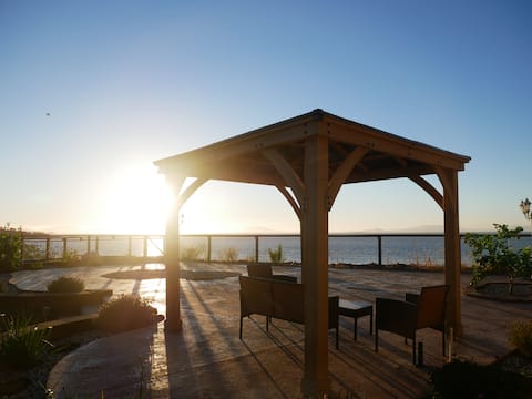 Spacious Home, Spectacular Bay View From Patio!