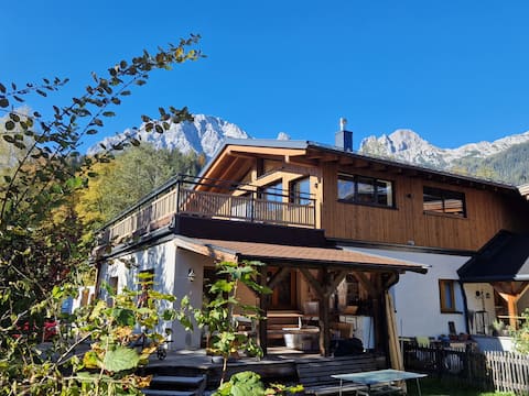 AlpinCreek Ski & Garden Chalet near the slopes