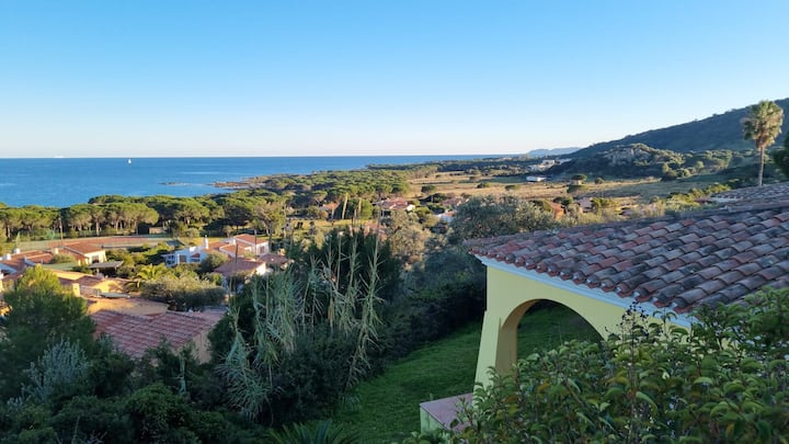 Villetta Con Vista Panoramica Sulla Baia - B2