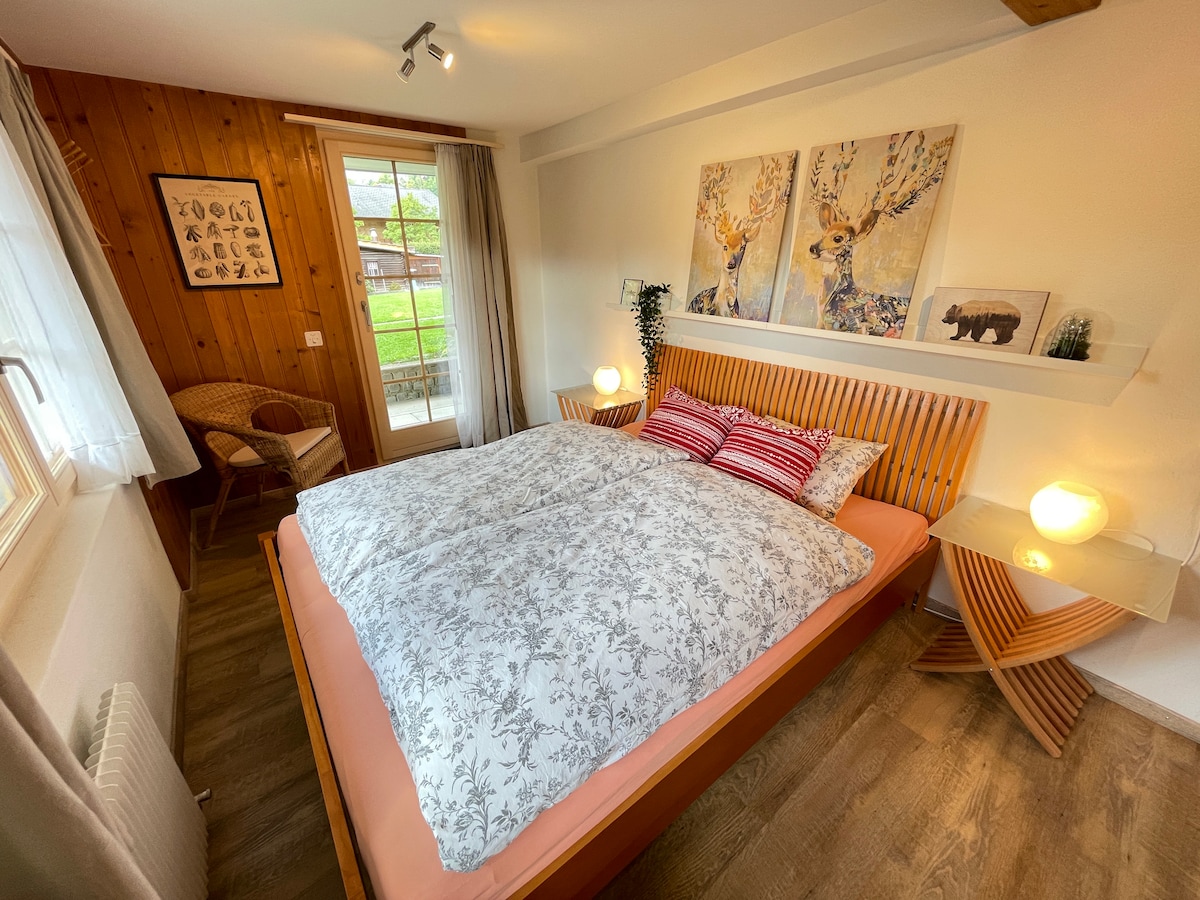 Successful Airbnb property: Alpine charm & coziness in Saanen