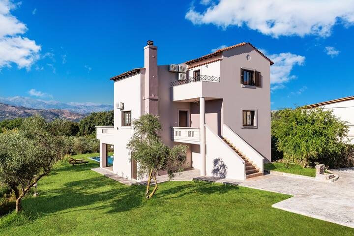 Olvini Villa: View, Pool, BBQ, Garden, Playground gallery image 2