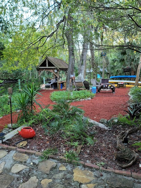 Waterside Retreat~River Access