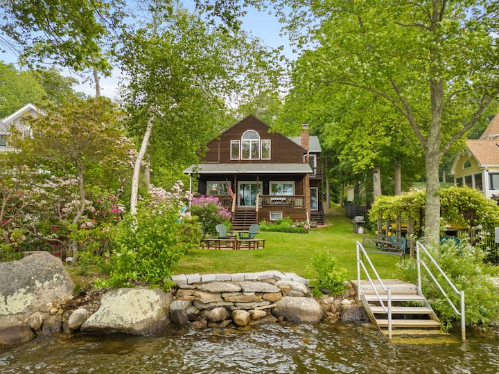 Classic Lakehouse~Fire Pit_Canoes_Kayaks & Sunsets
