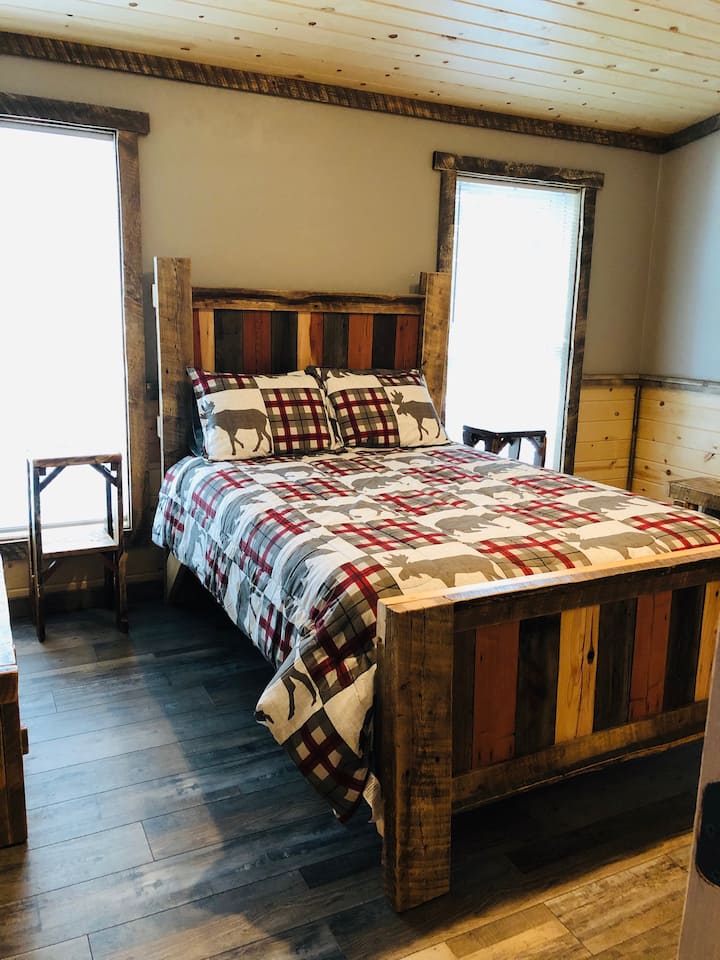 საძინებელი 1