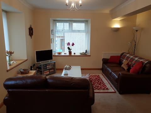 1 Pitgaveny Court. Home away from home by the sea