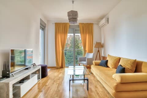 Successful Airbnb property: Beautiful New Apartment with Sea View in Rafailovići