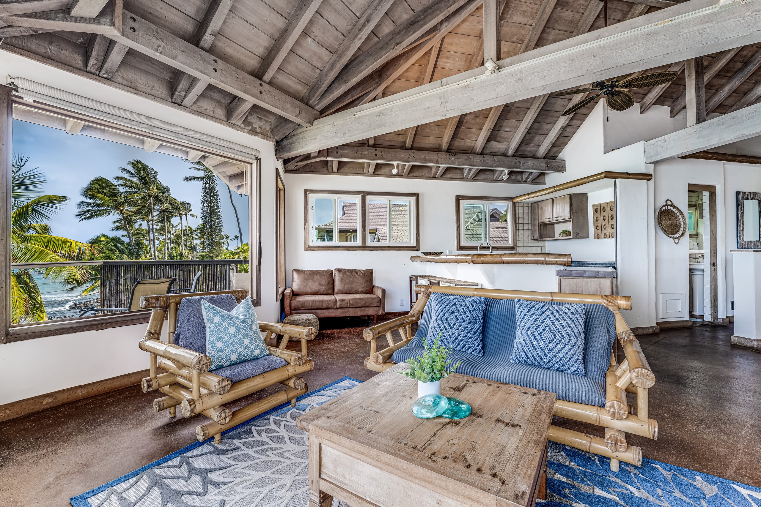 Lani Paradise Oceanfront Private Retreat with Pool - Photo 9