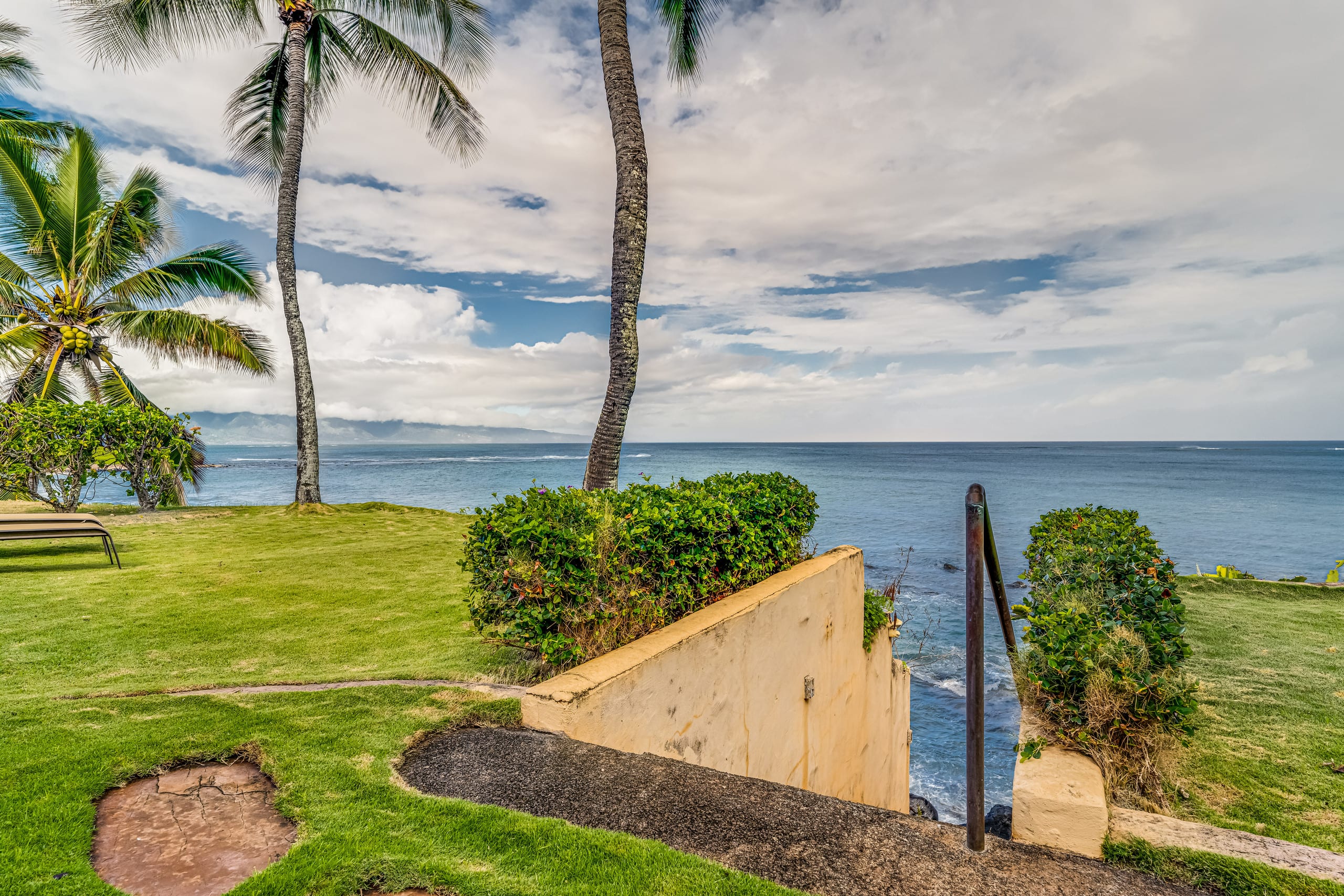 Lani Paradise Oceanfront Private Retreat with Pool - Photo 48