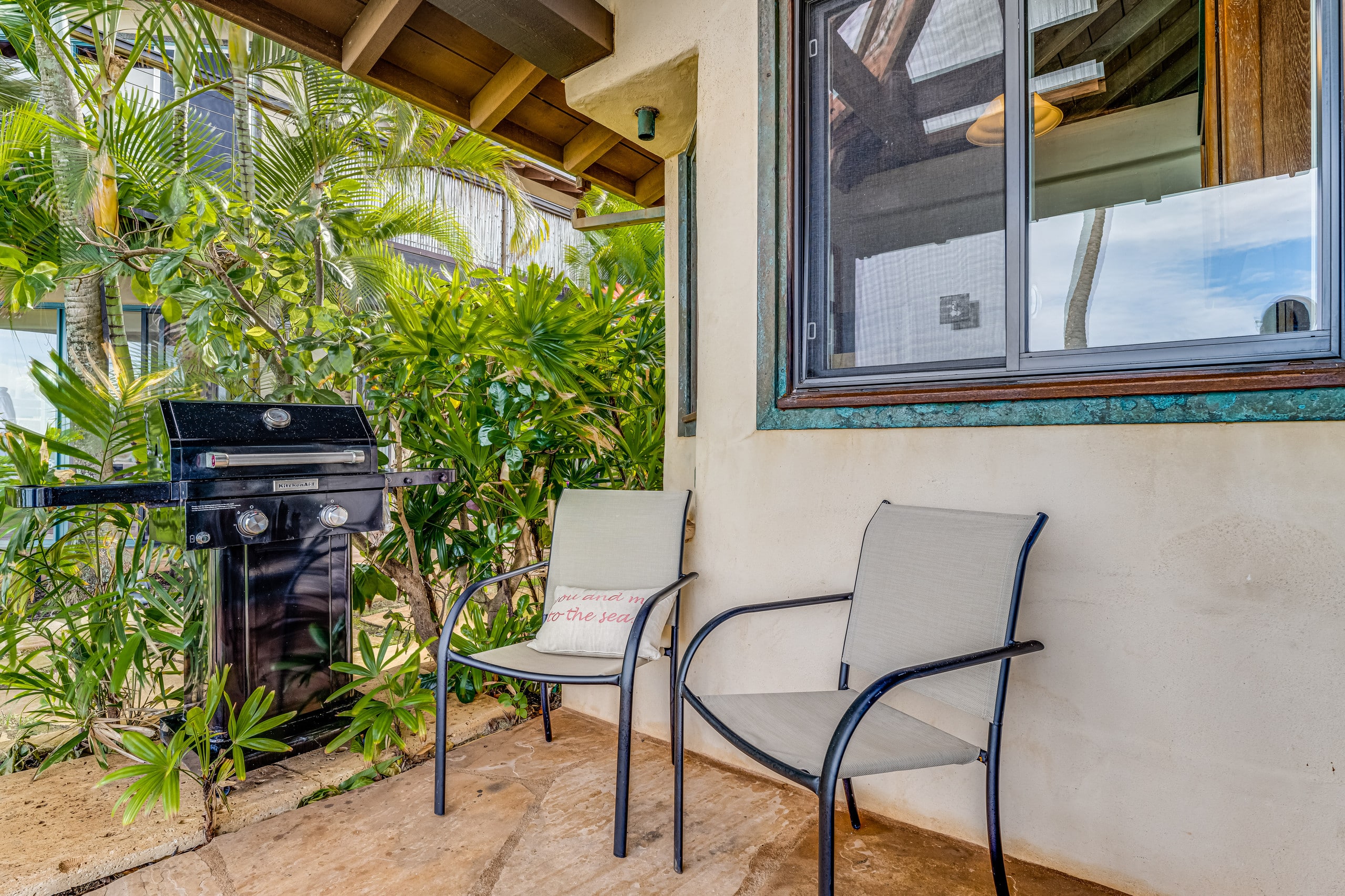 Lani Paradise Oceanfront Private Retreat with Pool - Photo 53