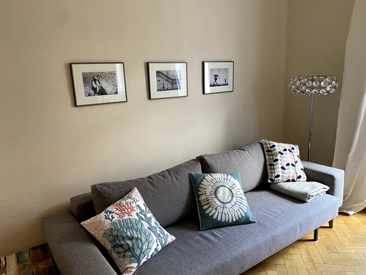 Popular Airbnb listing: Charming old building apartment with balcony in the rear building in St. Vinzenz