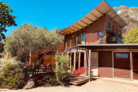 Unique country home & pool Mt Beauty, Bright&Falls