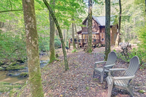 Cozy Cabin -Waterfall View- Firepit - Pet friendly