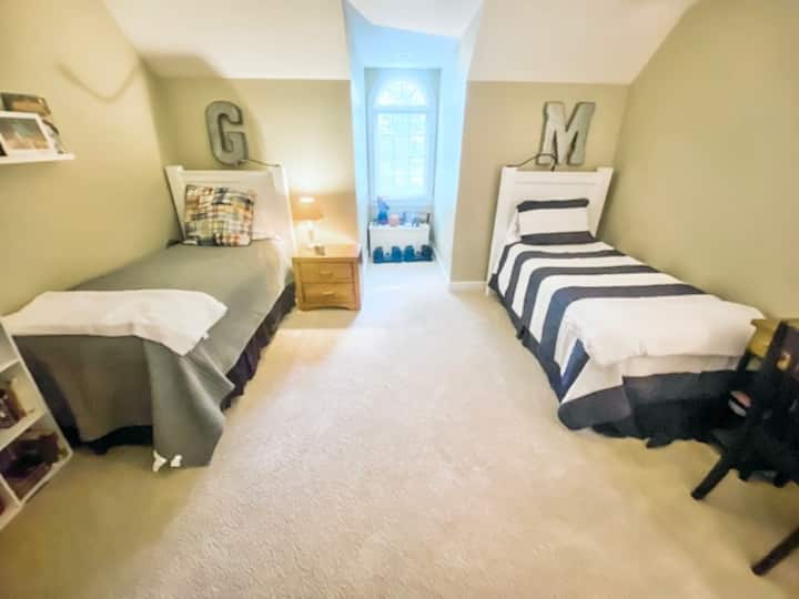 חדר שינה 5 - שתי מיטות נפרדות