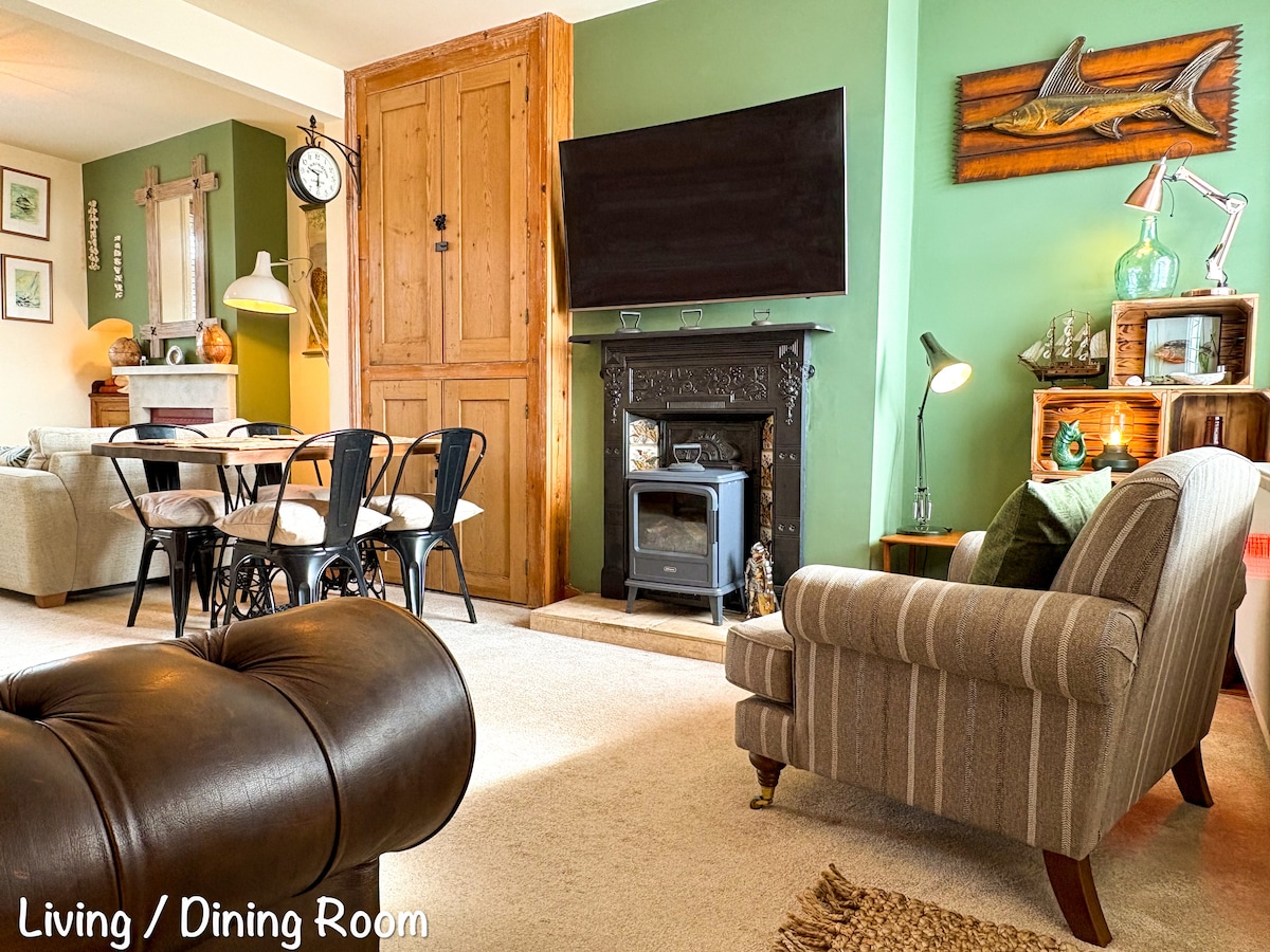 Top Airbnb: BillWatch Cottage in Portland