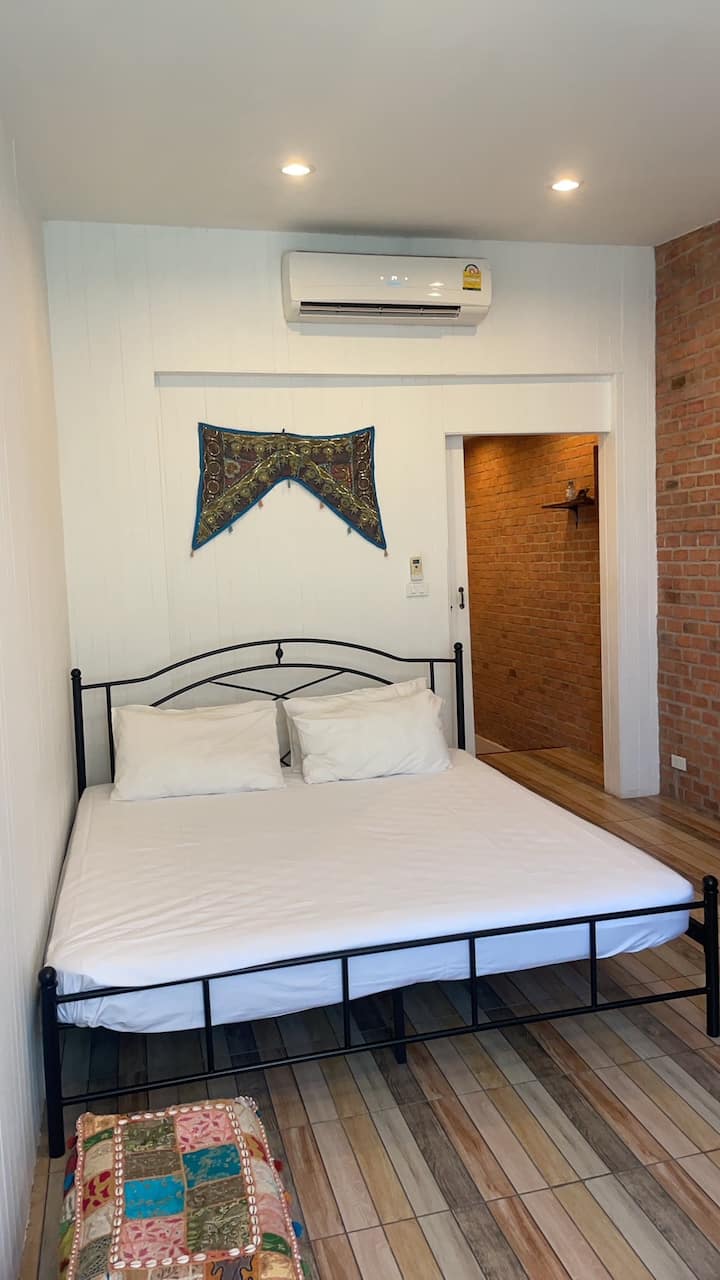 3. poschodie, 2. spálňa