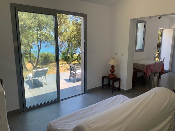 Maison Pieds Dans L'eau Dans Propriété Privée T2 - Cap Corse