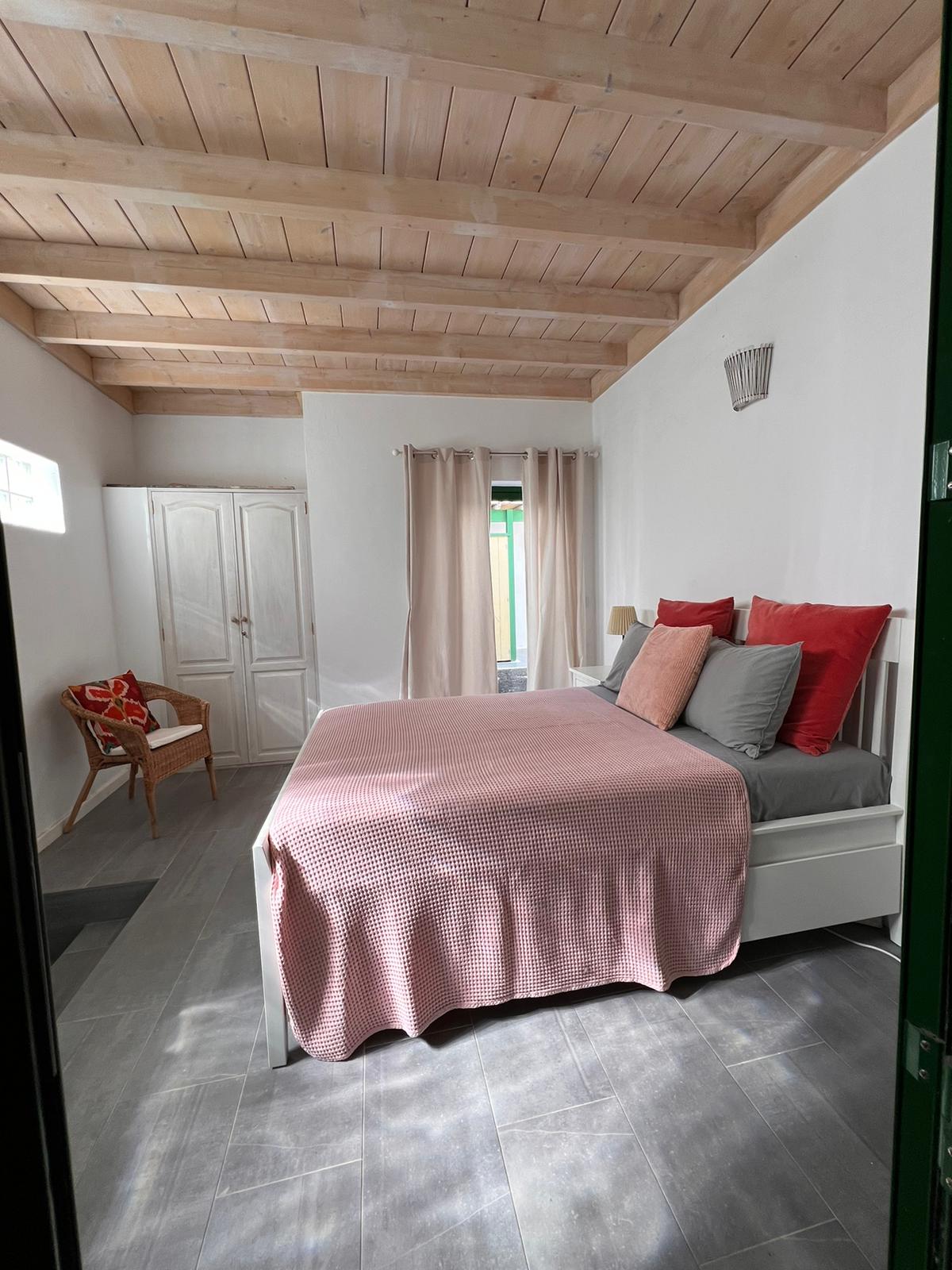 חדר שינה 3, עם כניסה עצמאית לבית, יכול להיות תקשורת עם חדר שינה 2