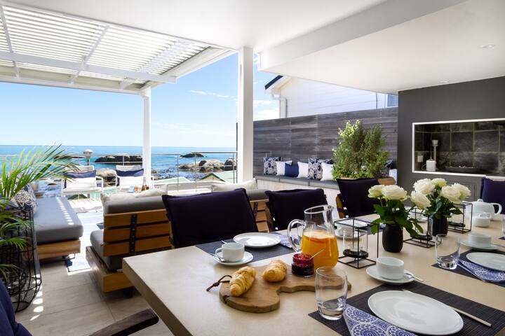 Stylish Villa On Ocean’s Edge, Unique Outdoor Area gallery image 3