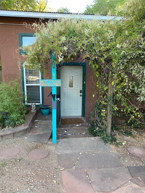 Turquoise trail, Private Apt. at Jemez Hot Springs
