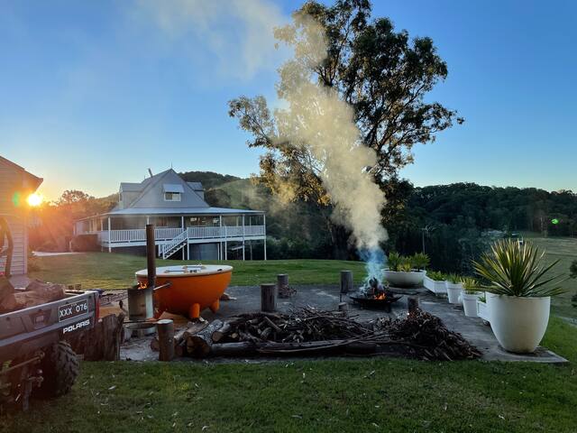 Neranie House – Modern farm near lakes & beaches