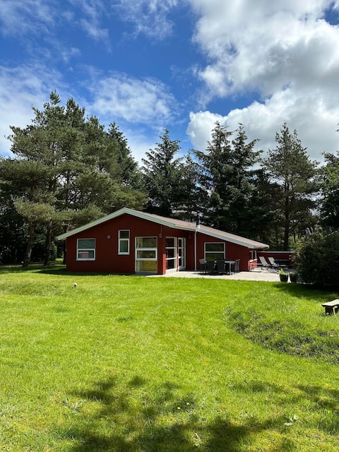 Lovely, spacious cottage