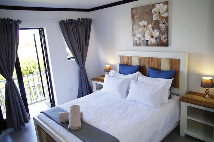 Chumba cha kulala chenye kitanda 1 cha Malkia