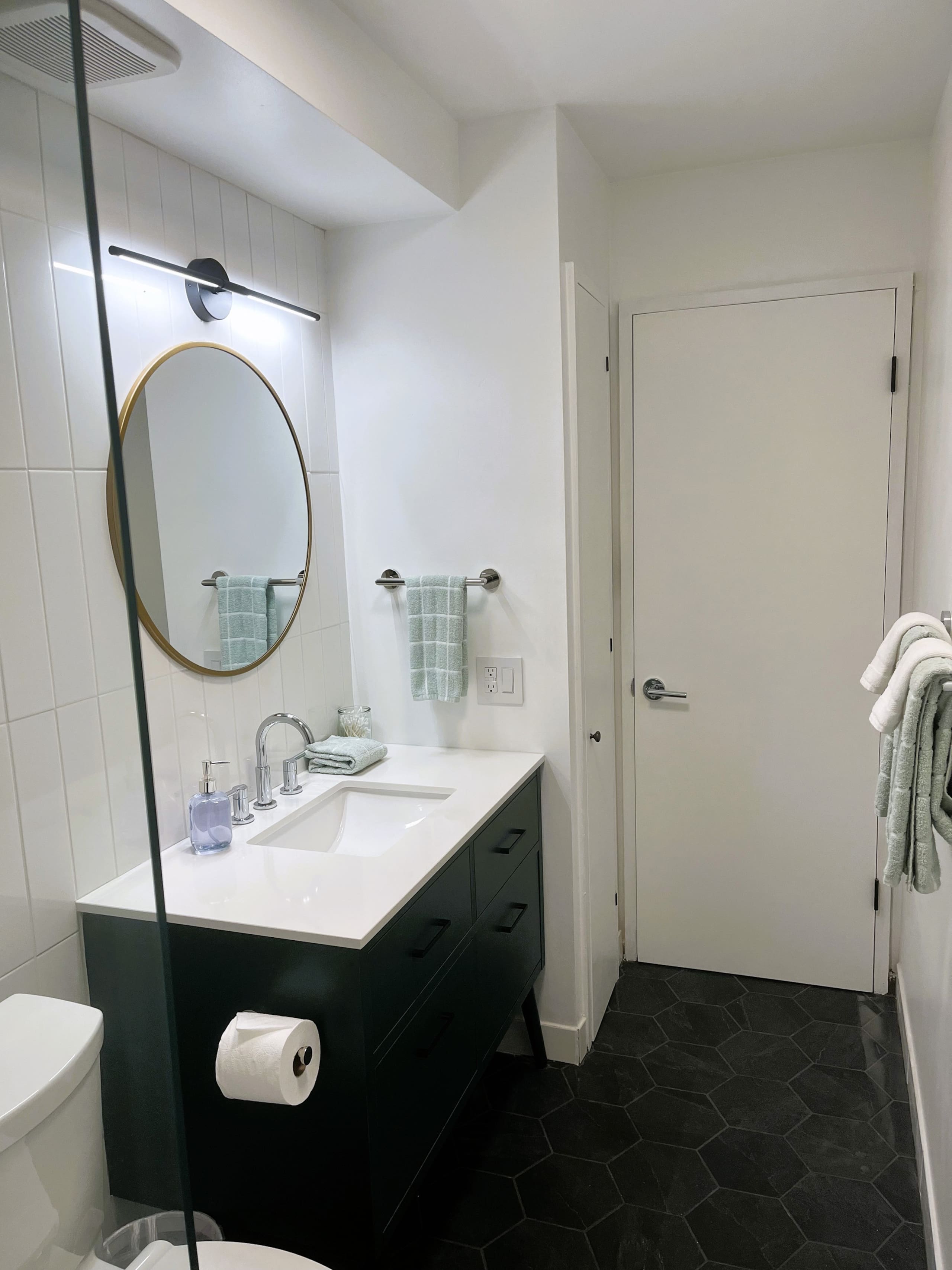 Condo in Paia · ★4.85 · 1 bedroom · 2 beds · 1 bath - Image 6